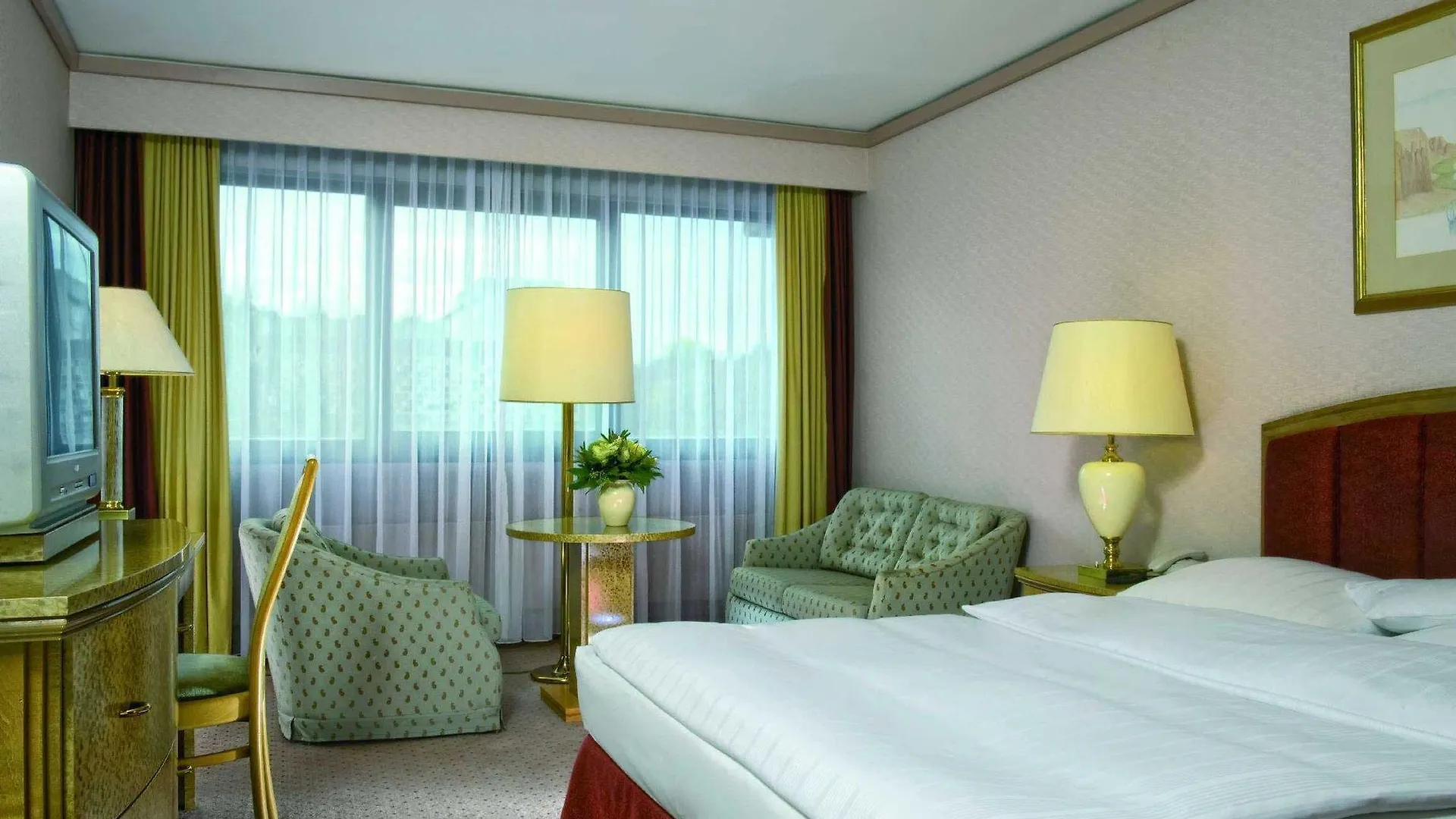 Maritim Grand Hotel Hannover 4*,